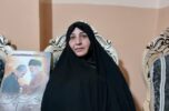 بتول افشارمنش : آیتالله خامنهای دو هفته تبعید خود را در جیرفت مهمان پدرم بودند بتول افشارمنش : آیتالله خامنهای دو هفته تبعید خود را در جیرفت مهمان پدرم بودند