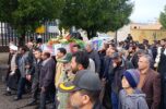 پیوند مردم ولایتمدار جیرفت با آرمانهای شهدا در مراسم تشییع بسیجی شهید «عیسی برسم»/تصاویر