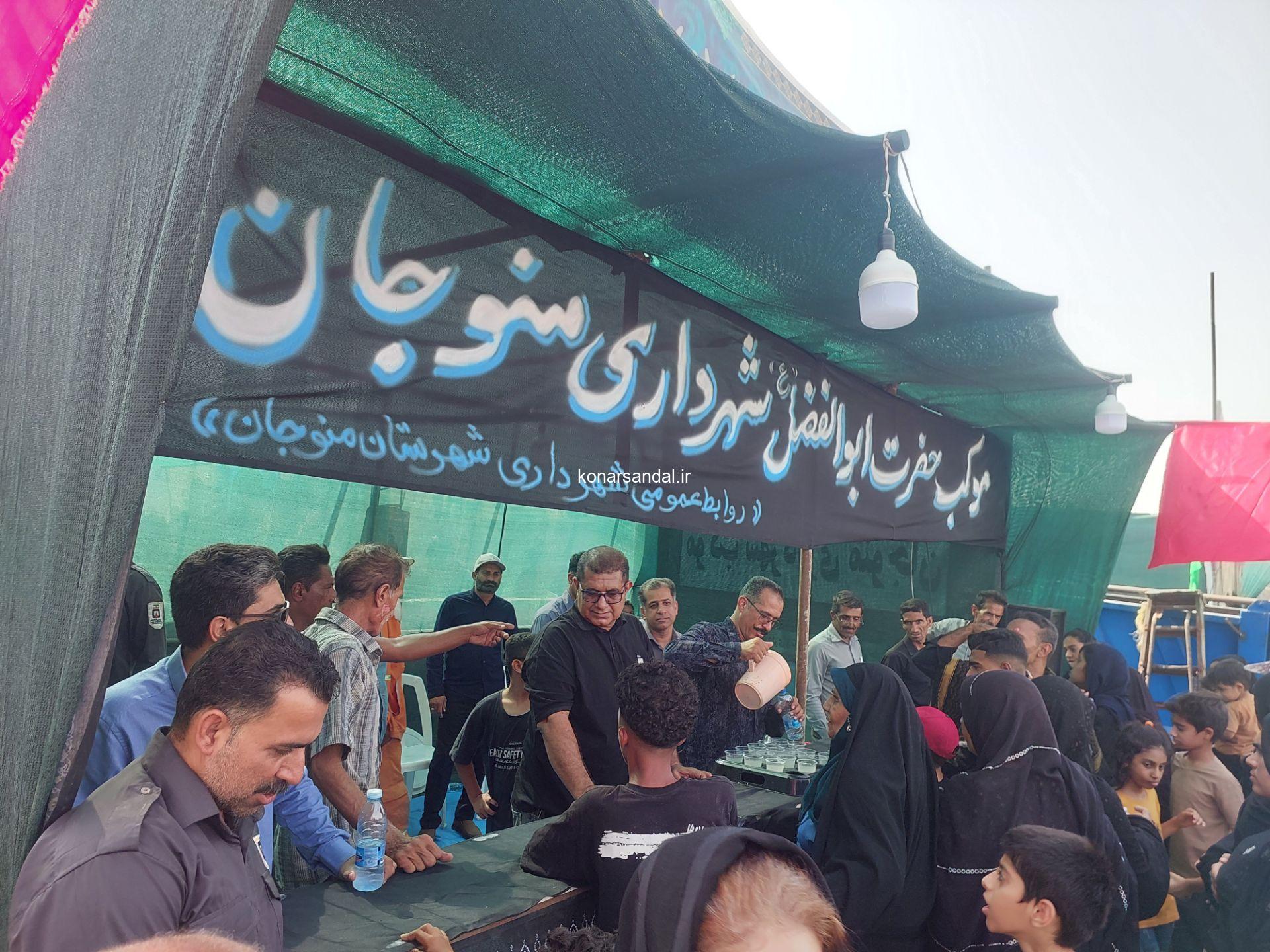 شهرداری منوجان در شب اربعین میزبان جاماندگان حسینی شد/تصاویر